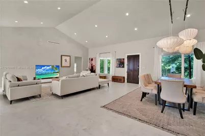 520 Bay Point Rd, Miami, FL 33137 - Photo 9