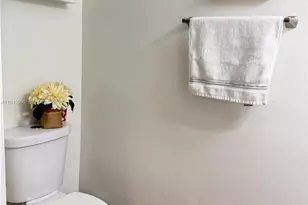 8948 SW 19th St, Miramar, FL 33025 - Photo 9