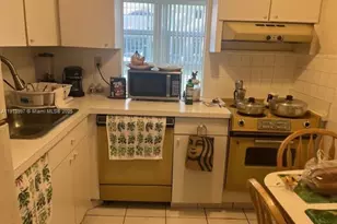 17560 Atlantic Blvd, Sunny Isles Beach, FL 33160 - Photo 5