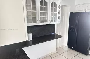 2914 SW 92nd Ct, Miami, FL 33165 - Photo 11