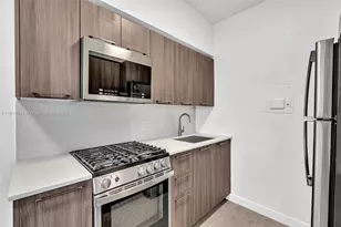 9200 E Bay Harbor Dr, Bay Harbor Islands, FL 33154 - Photo 19