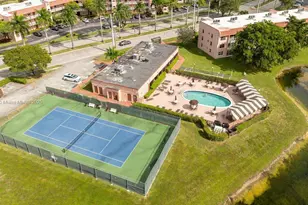 9310 Sunrise Lakes Blvd, Sunrise, FL 33322 - Photo 35