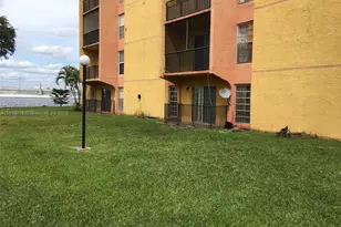 4719 NW 7th St, Miami, FL 33126 - Photo 3