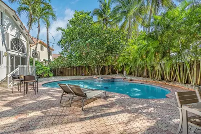 5805 NW 108th Pl, Doral, FL 33178 - Photo 35
