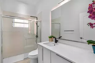 5805 NW 108th Pl, Doral, FL 33178 - Photo 21