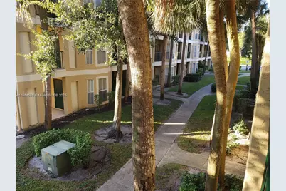 949 Riverside Dr #427, Coral Springs, FL 33071 - Photo 13