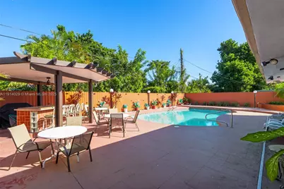 1861 SW 19th St, Miami, FL 33145 - Photo 25