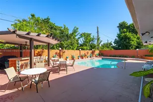 1861 SW 19th St, Miami, FL 33145 - Photo 25