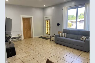 540 NW 111th St, Miami, FL 33168 - Photo 5