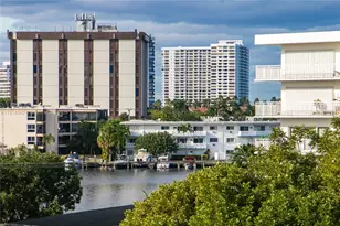 137 Golden Isles Dr, Hallandale Beach, FL 33009 - Photo 19