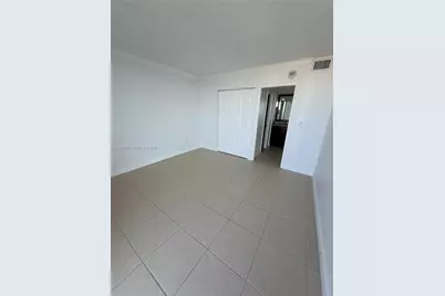 3701 N Country Club Dr #1901, Aventura, FL 33180 - Photo 9