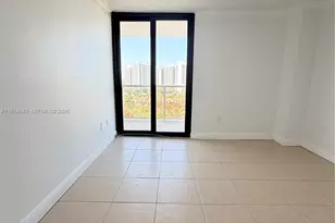 3701 N Country Club Dr, Aventura, FL 33180 - Photo 15