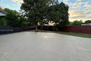 5020 NW 170th St, Miami Gardens, FL 33055 - Photo 11
