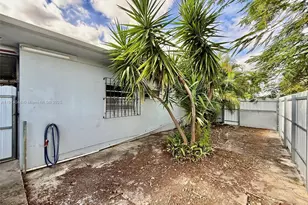 3000 NW 5th St, Miami, FL 33125 - Photo 41