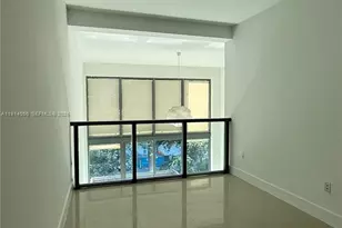 6000 Collins Ave, Miami Beach, FL 33140 - Photo 7