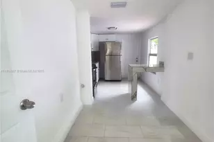 6120 Hayes St, Hollywood, FL 33024 - Photo 7