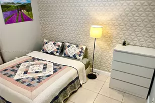 1018 Foster Rd, Hallandale Beach, FL 33009 - Photo 5