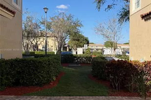 9133 Pershore Pl, Tamarac, FL 33321 - Photo 3