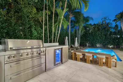 7155 E Lago Dr, Coral Gables, FL 33143 - Photo 5