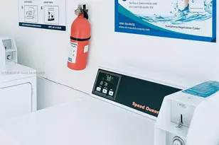 5807 SW 25th St, West Park, FL 33023 - Photo 7