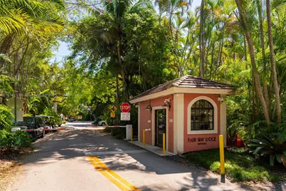 3765 Carmen Ct, Coconut Grove, FL 33133 - Photo 23