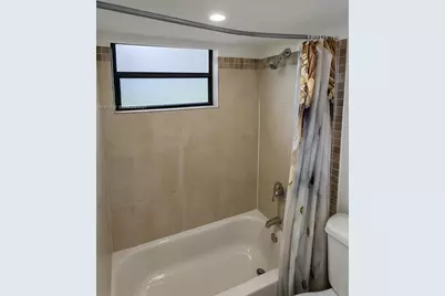 417 NW 2nd Ave #0, Hallandale Beach, FL 33009 - Photo 9