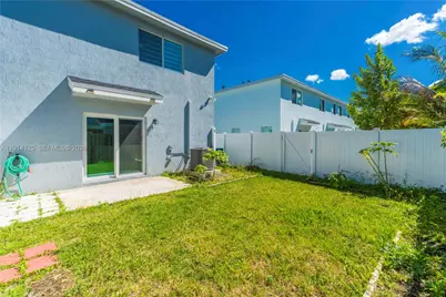 436 NW 11th Ave, Florida City, FL 33034 - Photo 25