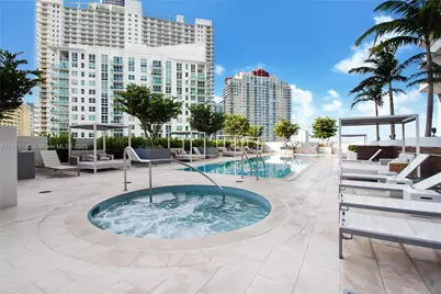 1300 Brickell Bay Dr #1602, Miami, FL 33131 - Photo 3