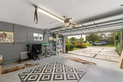 3460 NE 17th Way, Oakland Park, FL 33334 - Photo 57