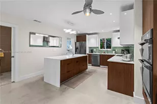 3460 NE 17th Way, Oakland Park, FL 33334 - Photo 15