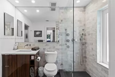 3460 NE 17th Way, Oakland Park, FL 33334 - Photo 31