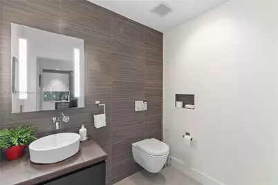 3460 NE 17th Way, Oakland Park, FL 33334 - Photo 9