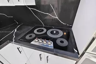 465 NW 153rd St, Miami, FL 33169 - Photo 25