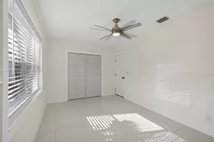 465 NW 153rd St, Miami, FL 33169 - Photo 15