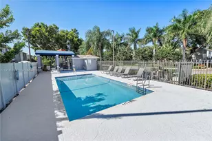 6004 Red Plum Ct, Tamarac, FL 33321 - Photo 21
