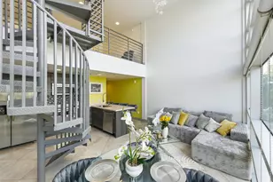 421 Meridian Ave, Miami Beach, FL 33139 - Photo 9