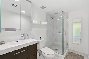 421 Meridian Ave, Miami Beach, FL 33139 - Photo 27
