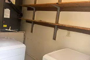 2345 NW 28th St, Oakland Park, FL 33311 - Photo 19