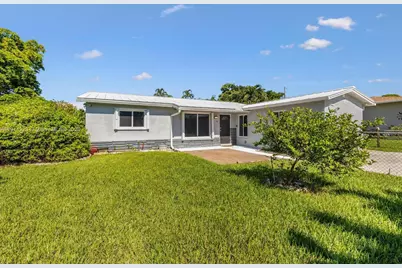 191 SE 13th Ave, Pompano Beach, FL 33060 - Photo 1