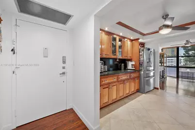 1000 Parkview Dr #220, Hallandale Beach, FL 33009 - Photo 13