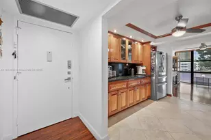 1000 Parkview Dr, Hallandale Beach, FL 33009 - Photo 13