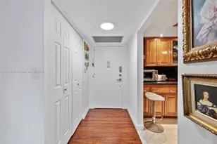 1000 Parkview Dr, Hallandale Beach, FL 33009 - Photo 11