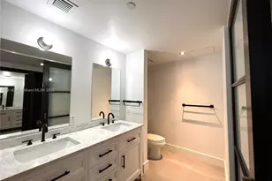 350 S Miami Ave, Miami, FL 33130 - Photo 17