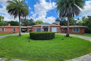 7945 Sunset Dr, Miami, FL 33143 - Photo 1