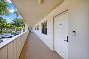 3611 Oaks Clubhouse Dr, Pompano Beach, FL 33069 - Photo 49