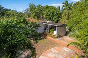 16050 NE 8th Ct, North Miami Beach, FL 33162 - Photo 3