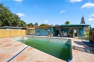 16050 NE 8th Ct, North Miami Beach, FL 33162 - Photo 37