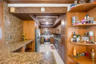 16050 NE 8th Ct, North Miami Beach, FL 33162 - Photo 21