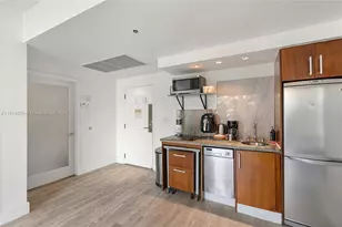 1060 Ocean Dr, Miami Beach, FL 33139 - Photo 23