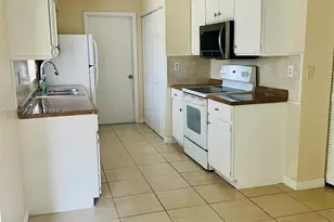 807 Mountbatten Ln, Kissimmee, FL 34758 - Photo 7